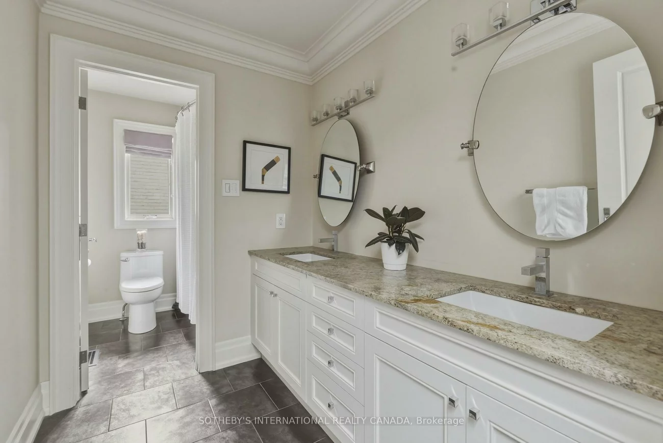 85, Strath, Kingsway South, Toronto