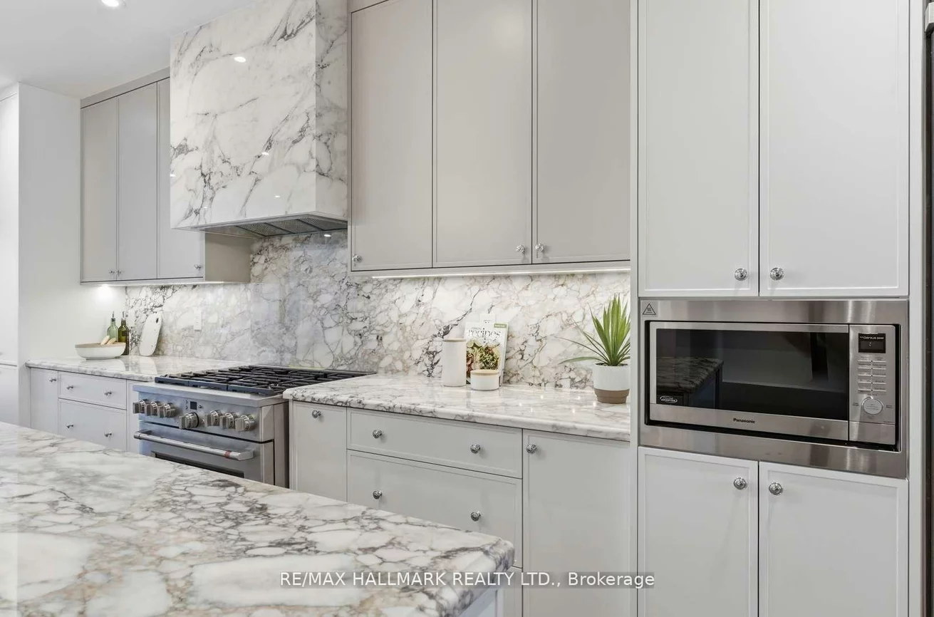 90, Garden, Roncesvalles, Toronto