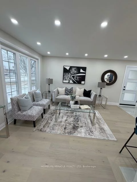 55, Taysham, Thistletown-Beaumonde Heights, Toronto