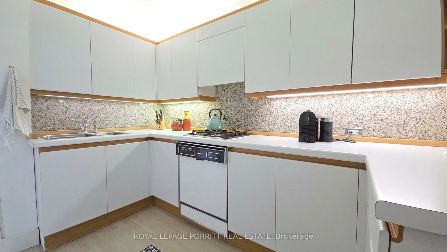 51, Thirty Sixth, Long Branch, Toronto