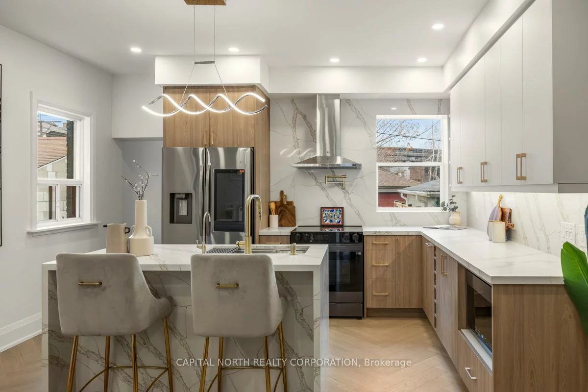 183, Laughton, Weston-Pellam Park, Toronto