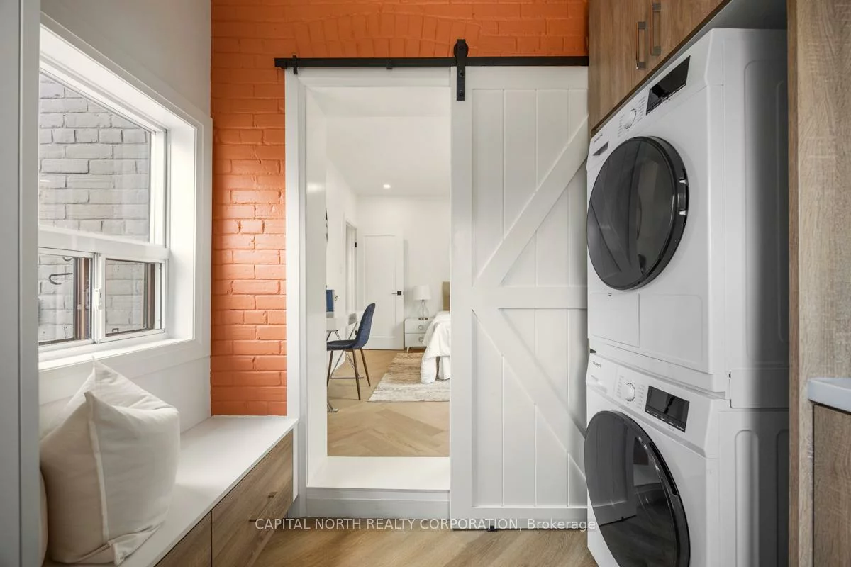 183, Laughton, Weston-Pellam Park, Toronto