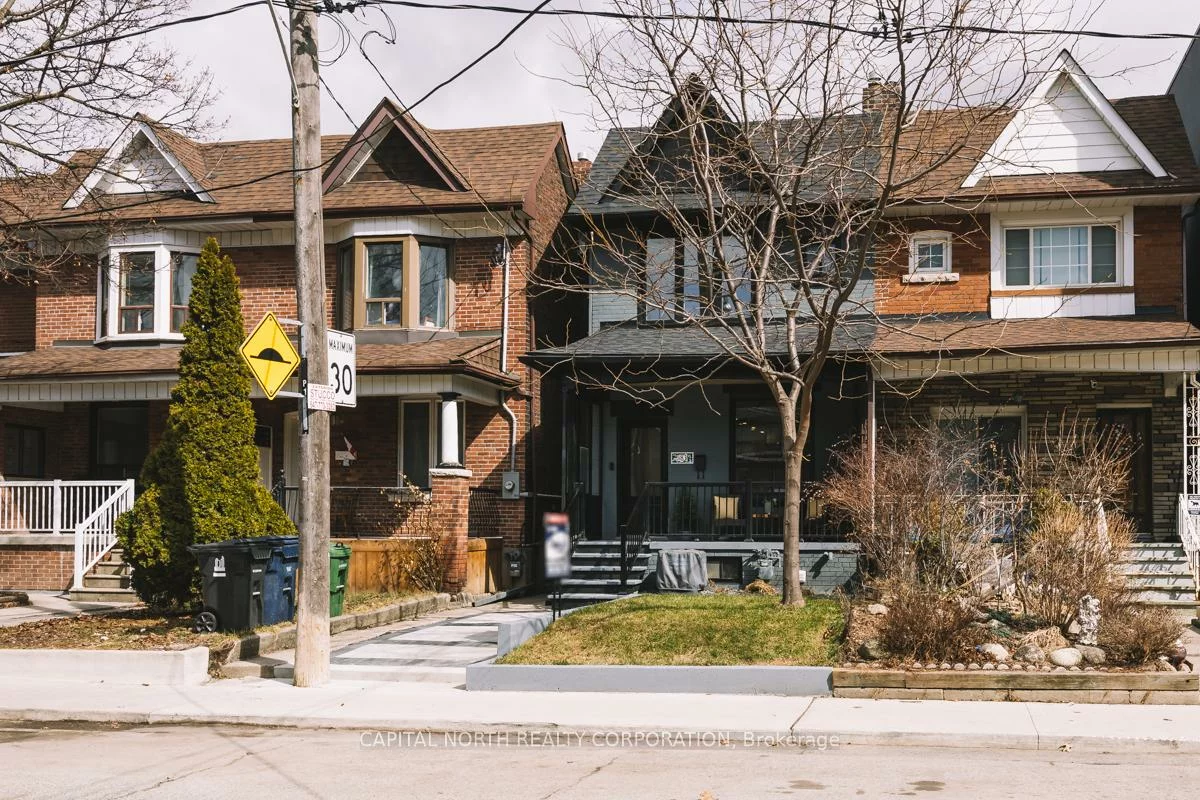 183, Laughton, Weston-Pellam Park, Toronto