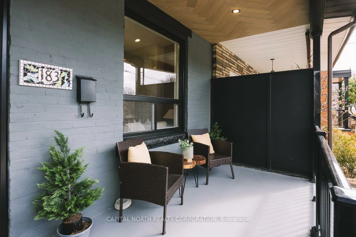 183, Laughton, Weston-Pellam Park, Toronto