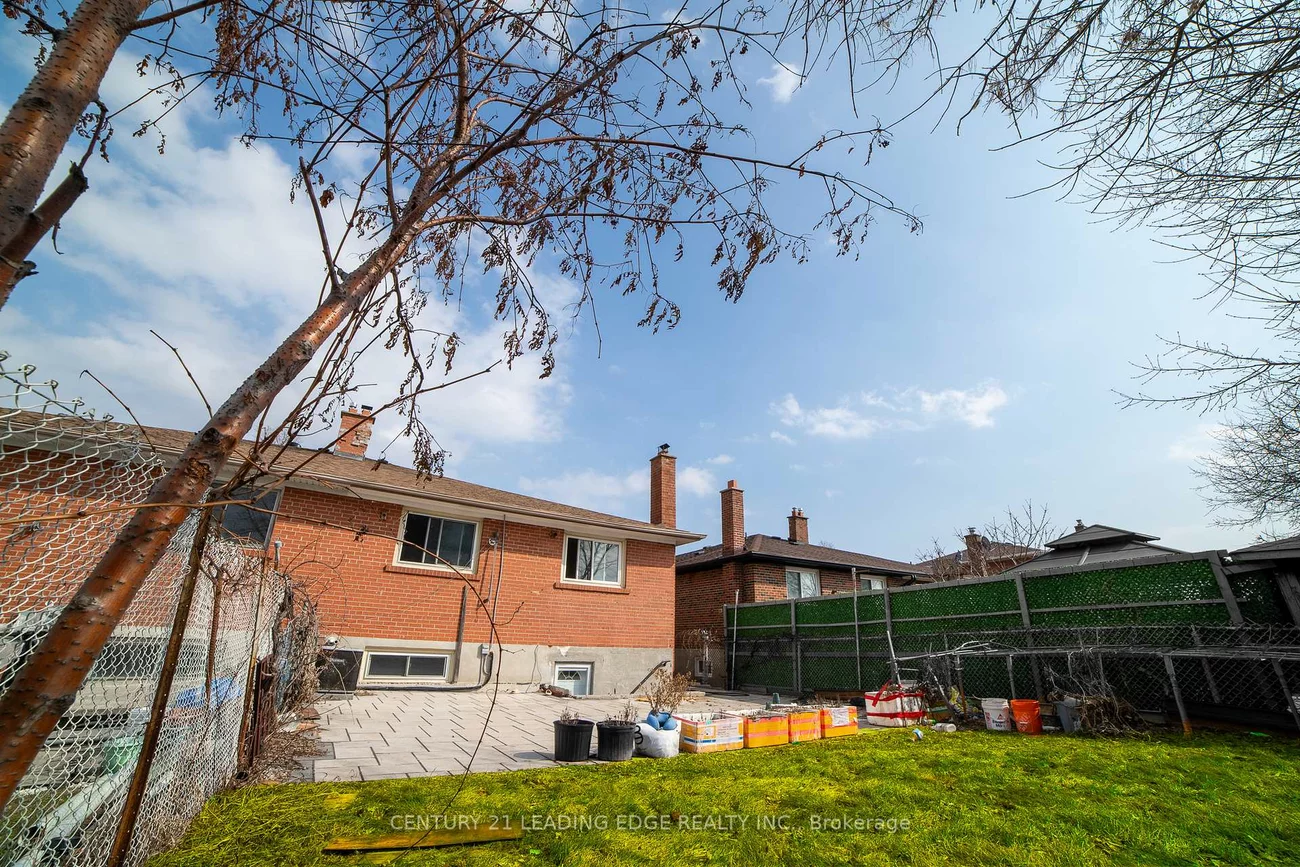 34, Petiole, Glenfield-Jane Heights, Toronto