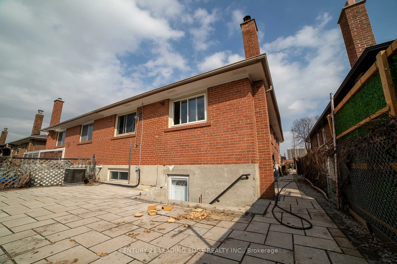 34, Petiole, Glenfield-Jane Heights, Toronto
