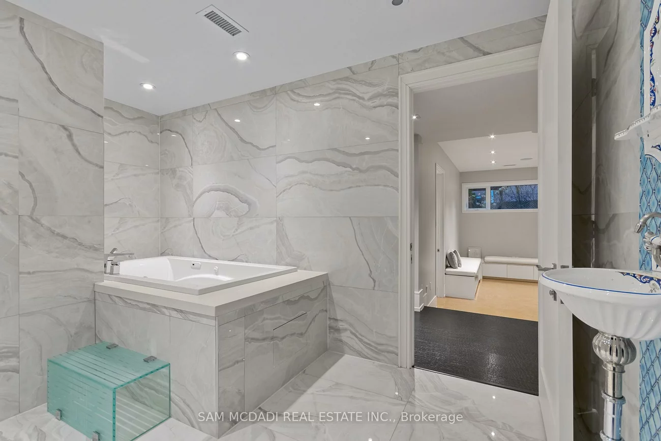 67, Lake Promenade, Long Branch, Toronto