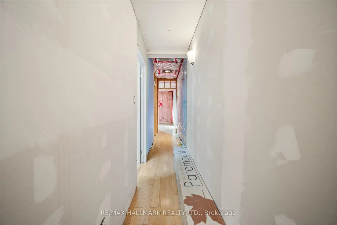 160, Silverthorn, Keelesdale-Eglinton West, Toronto