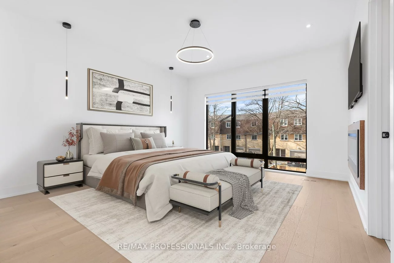 84, Twenty Ninth, Long Branch, Toronto