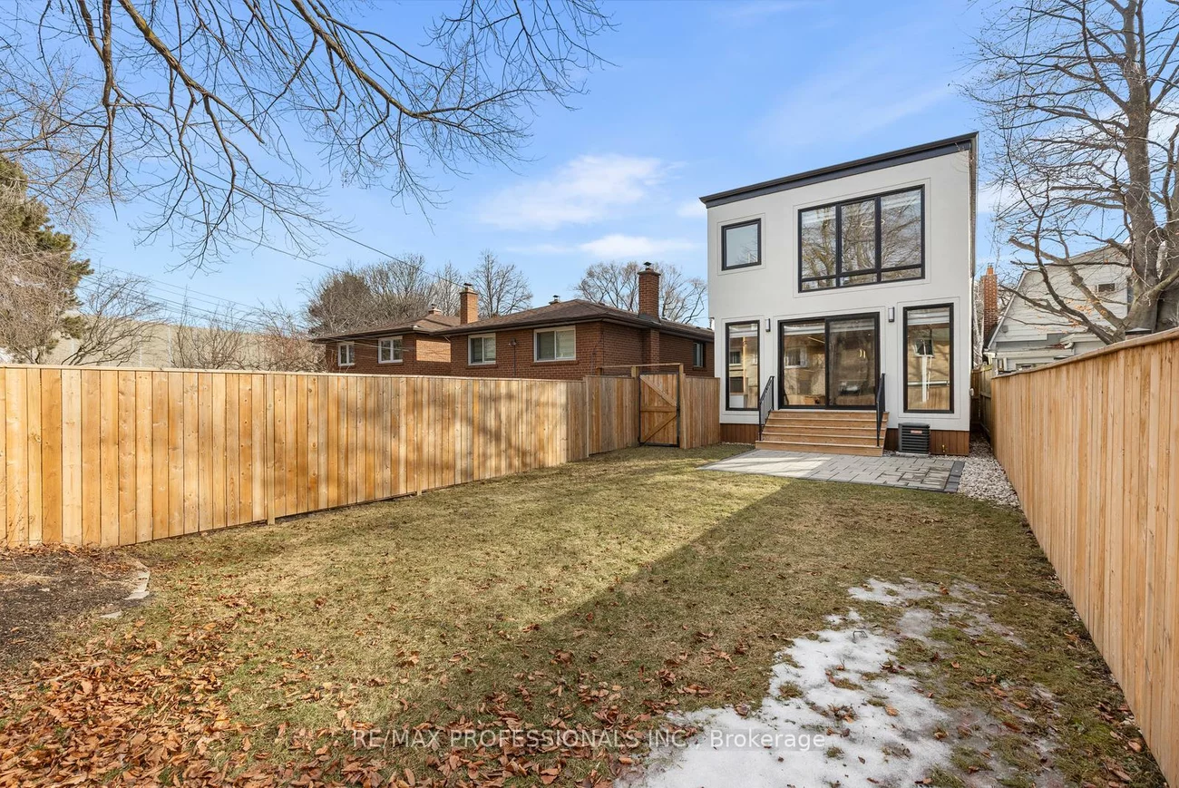 84, Twenty Ninth, Long Branch, Toronto