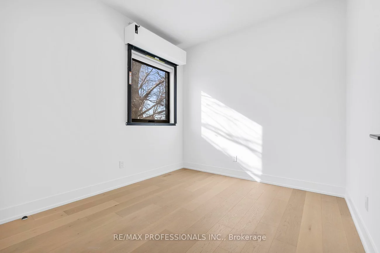 84, Twenty Ninth, Long Branch, Toronto