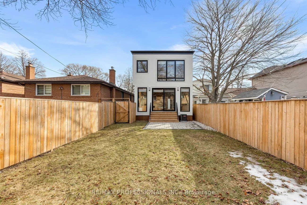 84, Twenty Ninth, Long Branch, Toronto