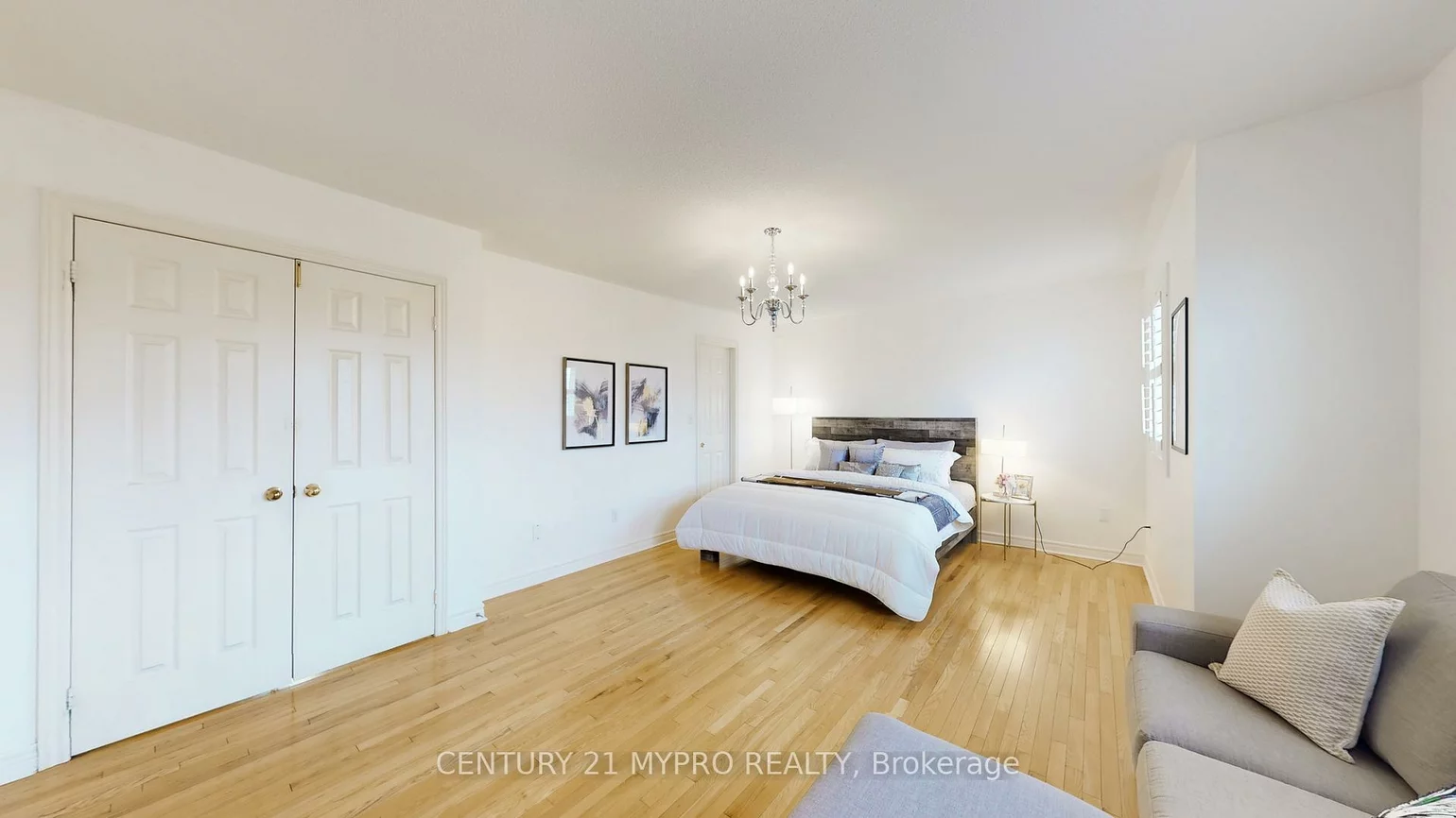 59, Fred Young, Downsview-Roding-CFB, Toronto