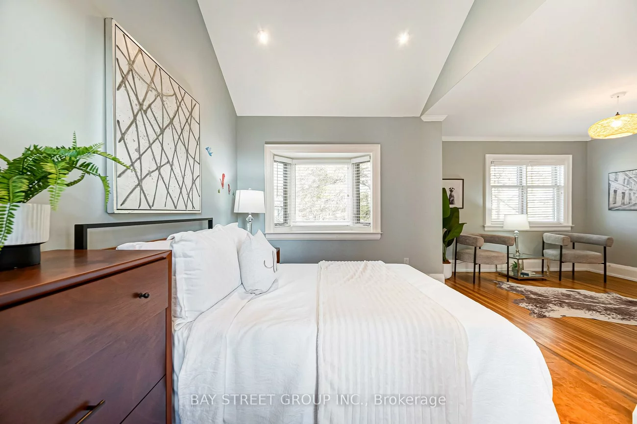 136, Humbercrest, Runnymede-Bloor West Village, Toronto