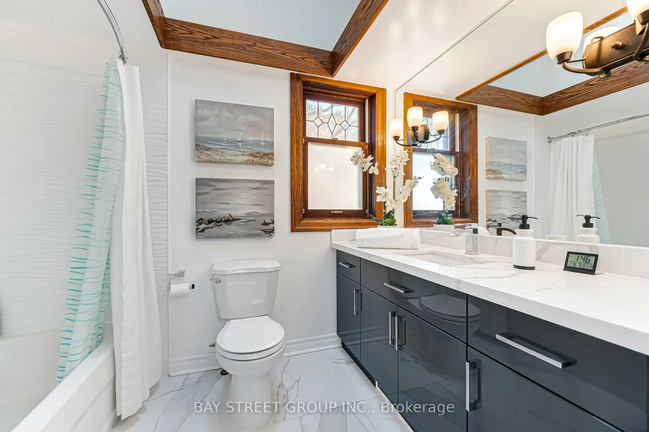 136, Humbercrest, Runnymede-Bloor West Village, Toronto