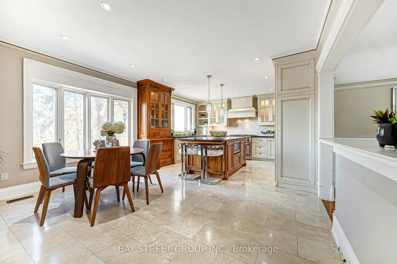 136, Humbercrest, Runnymede-Bloor West Village, Toronto