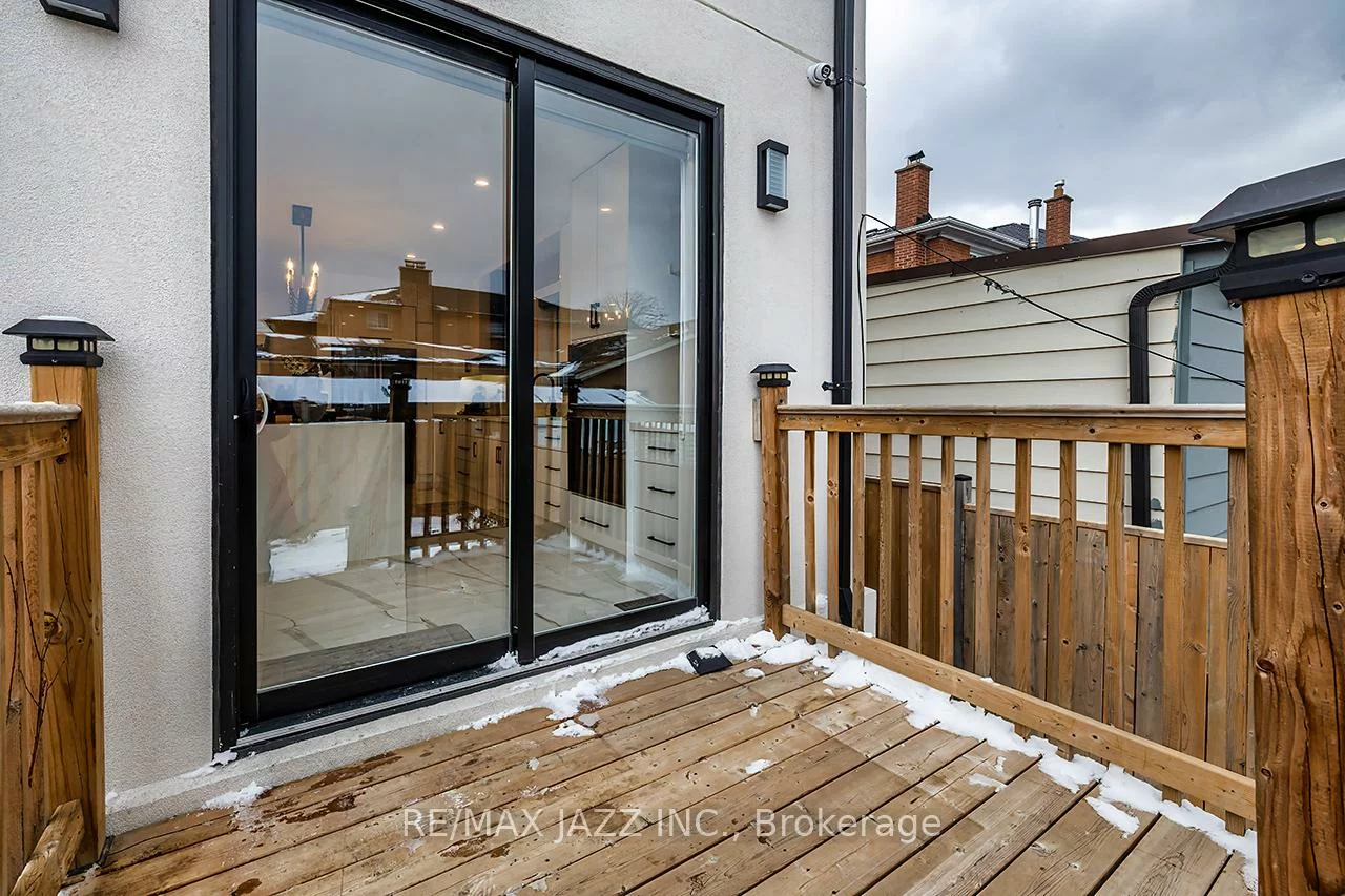 76, Haverson, Keelesdale-Eglinton West, Toronto