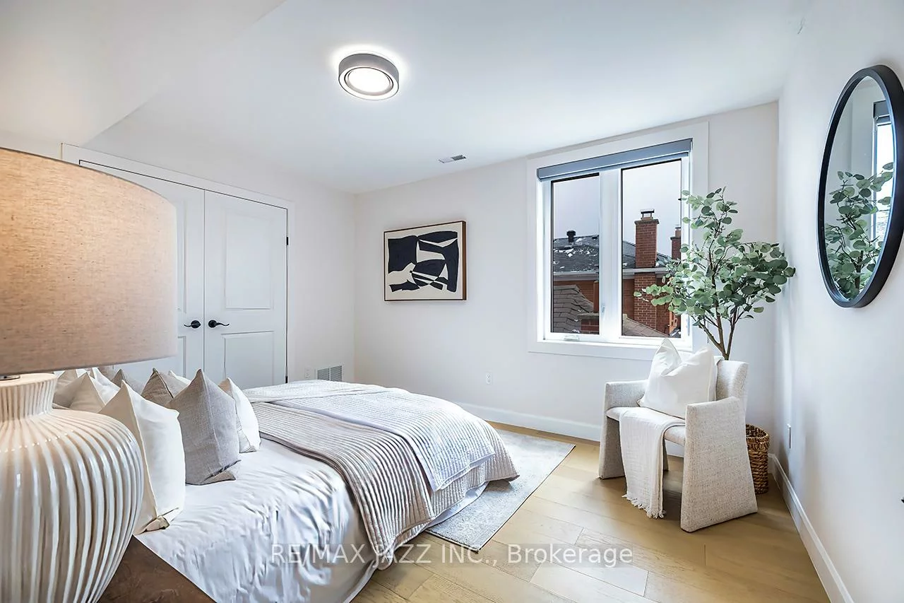 76, Haverson, Keelesdale-Eglinton West, Toronto