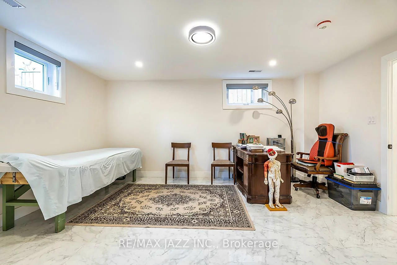 76, Haverson, Keelesdale-Eglinton West, Toronto