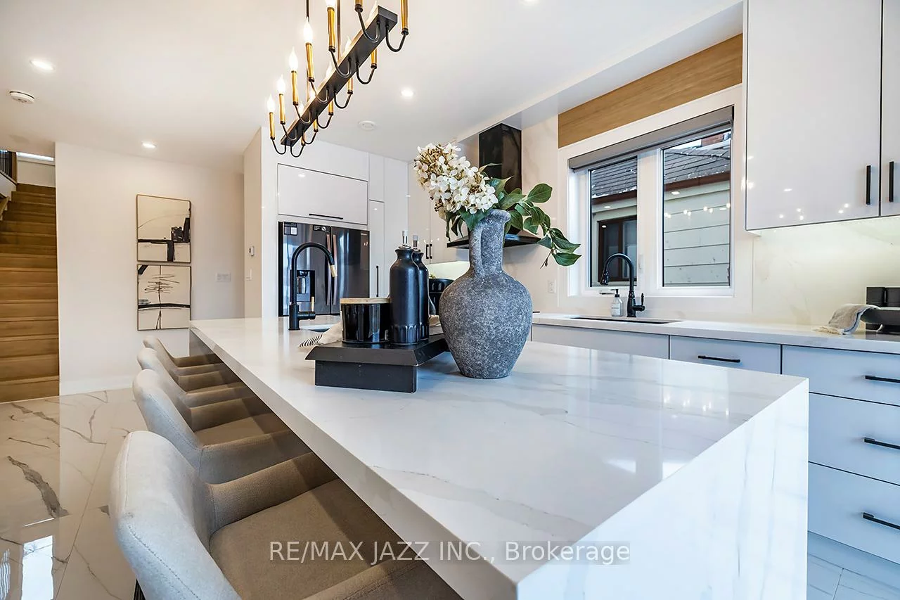 76, Haverson, Keelesdale-Eglinton West, Toronto