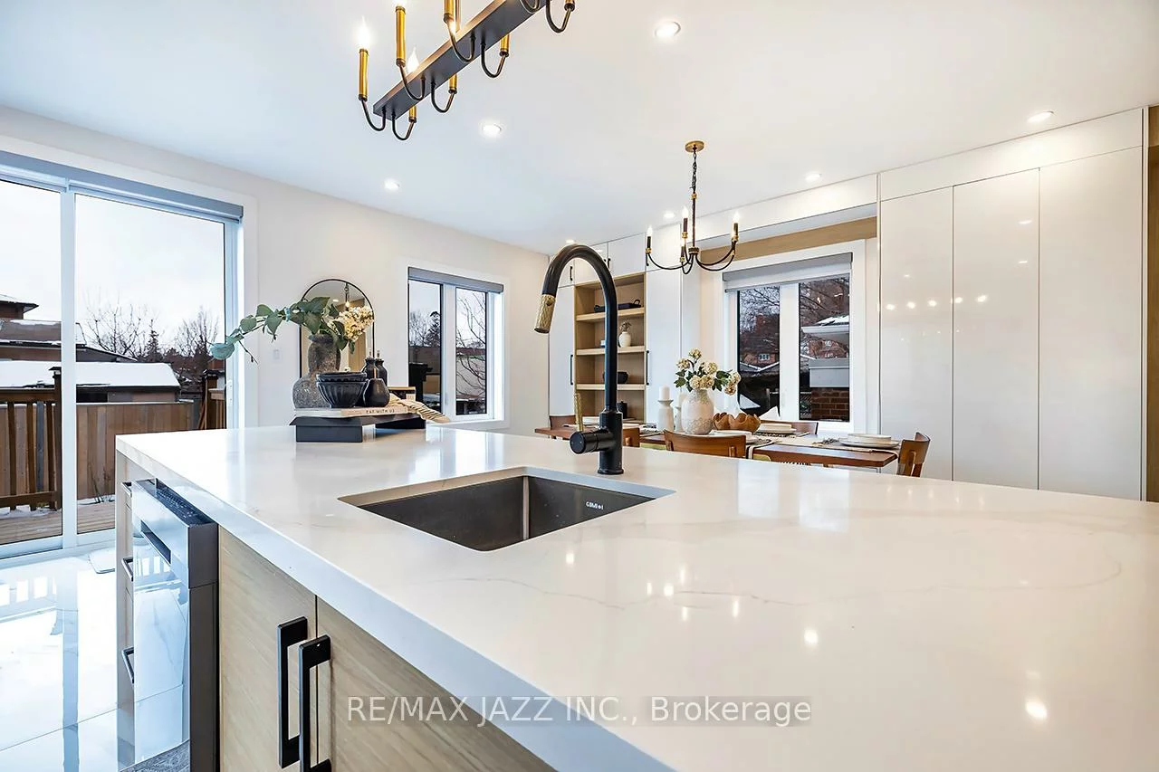 76, Haverson, Keelesdale-Eglinton West, Toronto