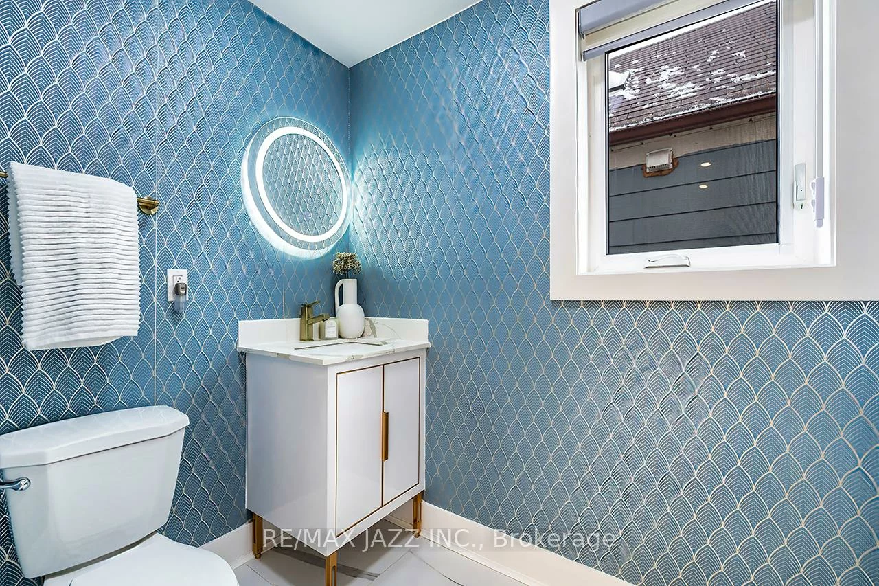 76, Haverson, Keelesdale-Eglinton West, Toronto