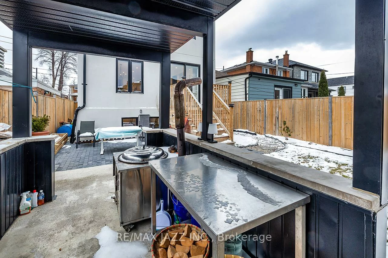 76, Haverson, Keelesdale-Eglinton West, Toronto