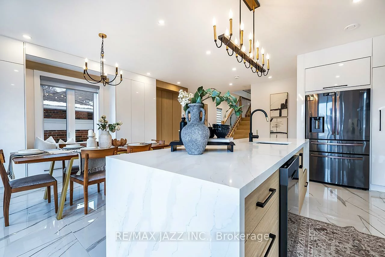 76, Haverson, Keelesdale-Eglinton West, Toronto