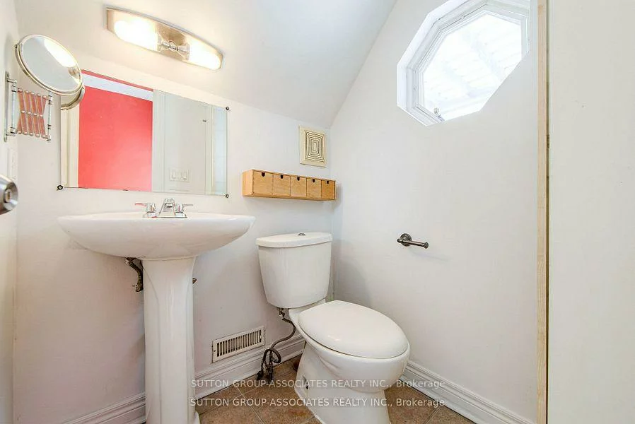 50, Lappin, Dovercourt-Wallace Emerson-Junction, Toronto