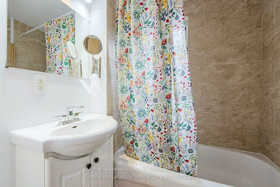 50, Lappin, Dovercourt-Wallace Emerson-Junction, Toronto