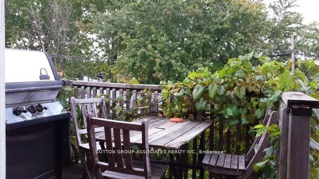 50, Lappin, Dovercourt-Wallace Emerson-Junction, Toronto