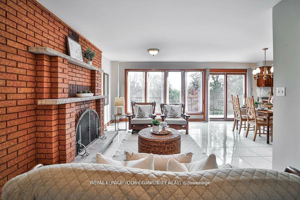 21, Disan, Thistletown-Beaumonde Heights, Toronto