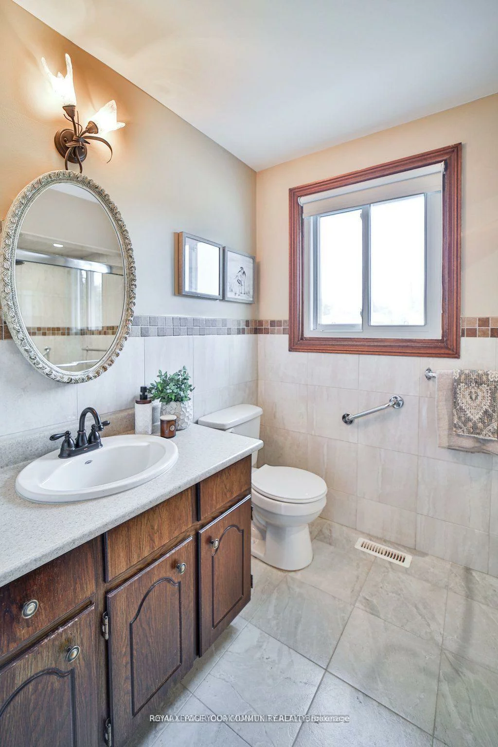 21, Disan, Thistletown-Beaumonde Heights, Toronto