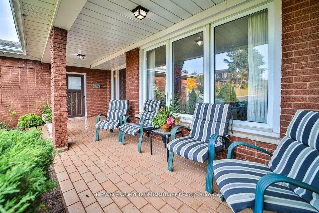 21, Disan, Thistletown-Beaumonde Heights, Toronto