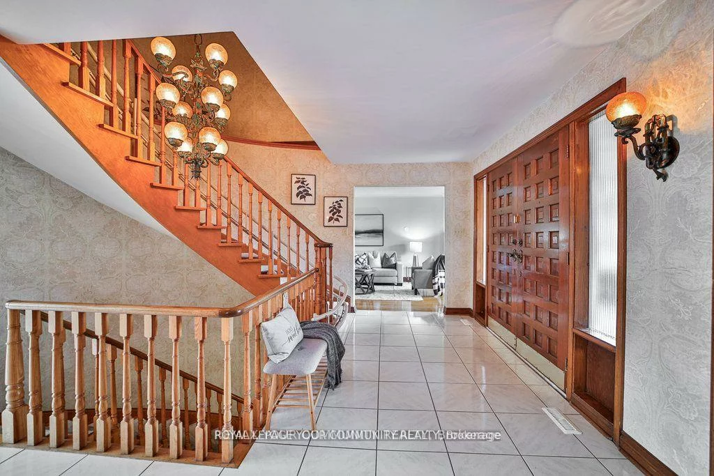 21, Disan, Thistletown-Beaumonde Heights, Toronto