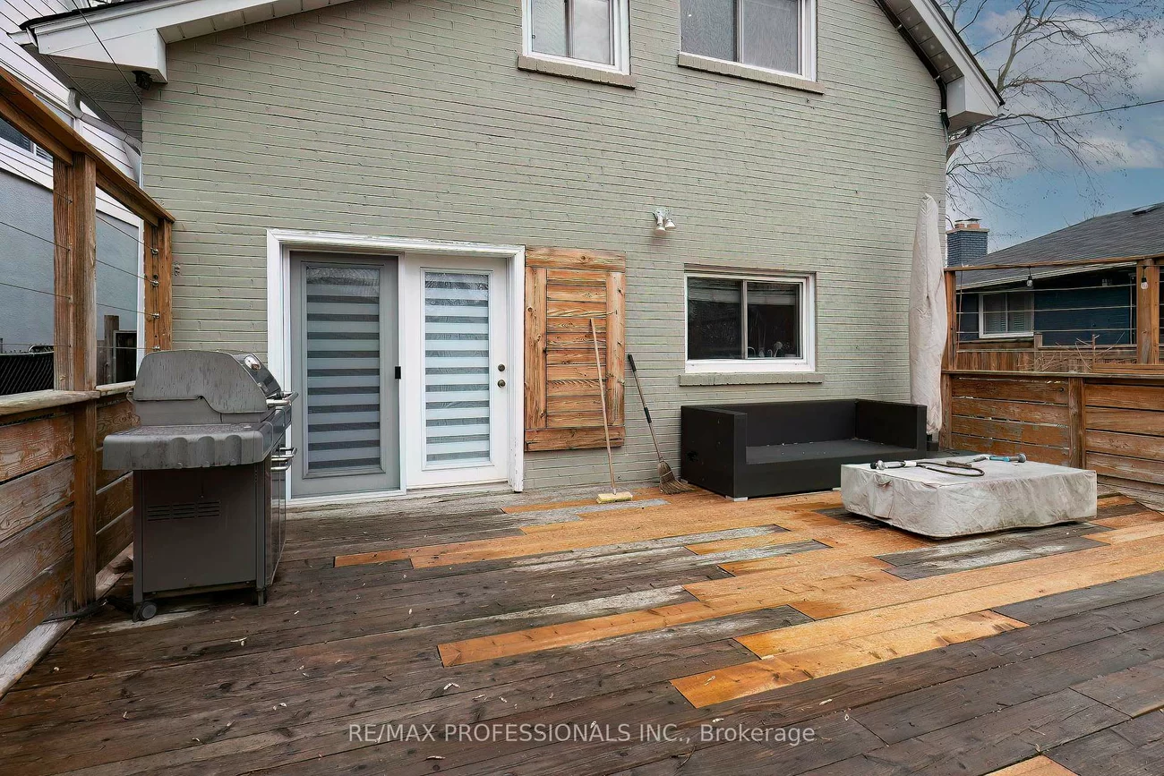 4625, Dundas, Kingsway South, Toronto