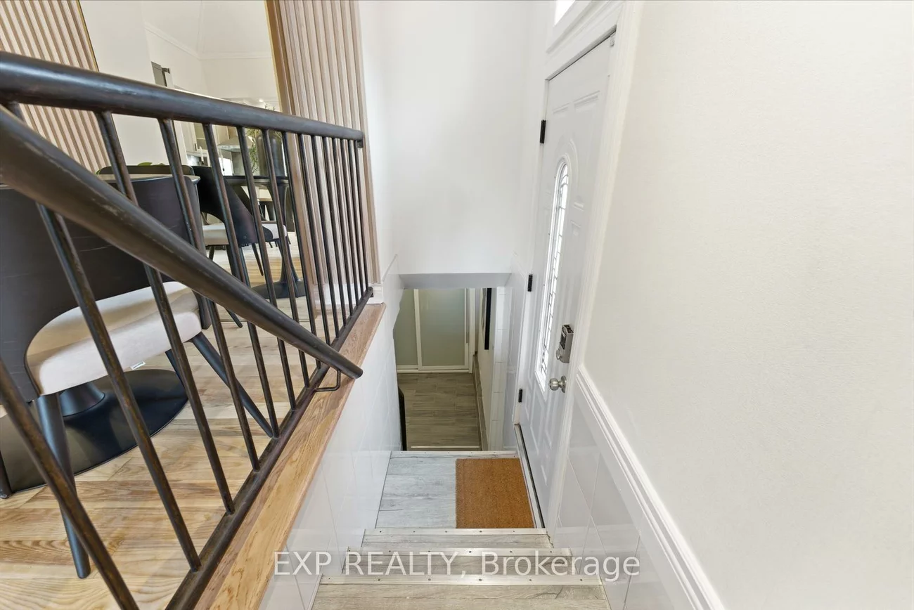 32, Victoria, Mount Dennis, Toronto