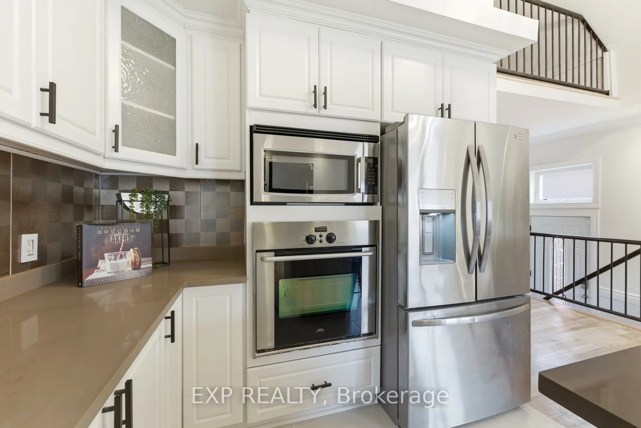 32, Victoria, Mount Dennis, Toronto