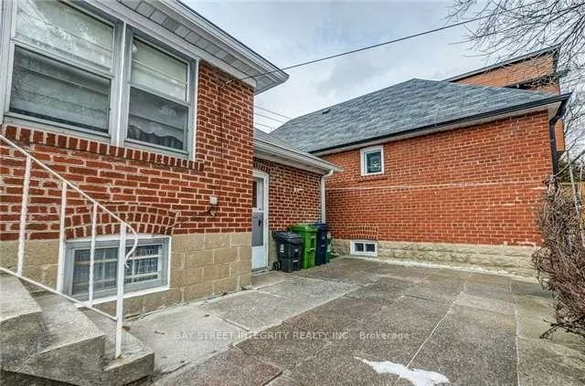 889, Royal York, Stonegate-Queensway, Toronto