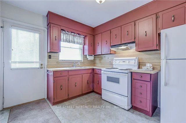 889, Royal York, Stonegate-Queensway, Toronto