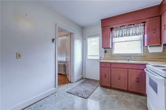 889, Royal York, Stonegate-Queensway, Toronto