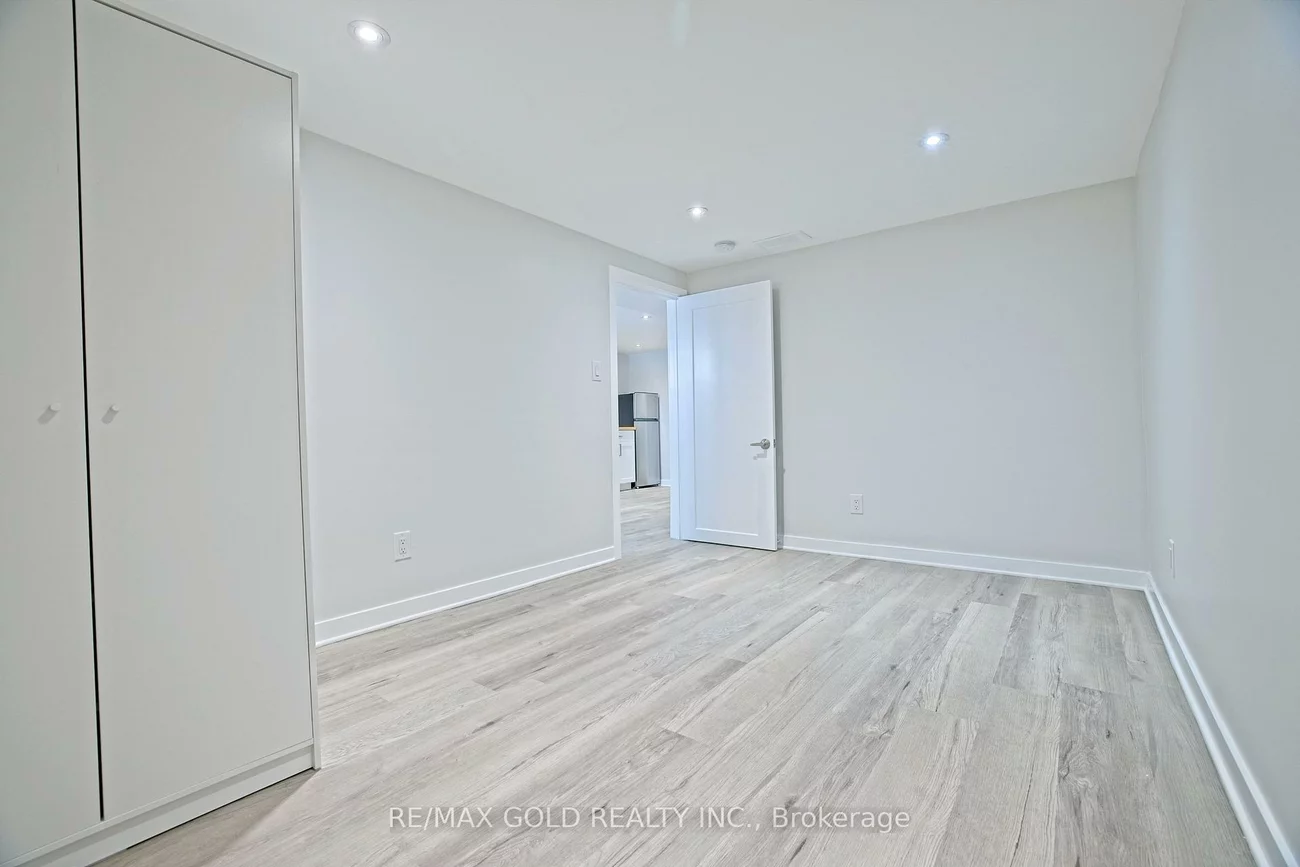 130, Duncanwoods, Humber Summit, Toronto