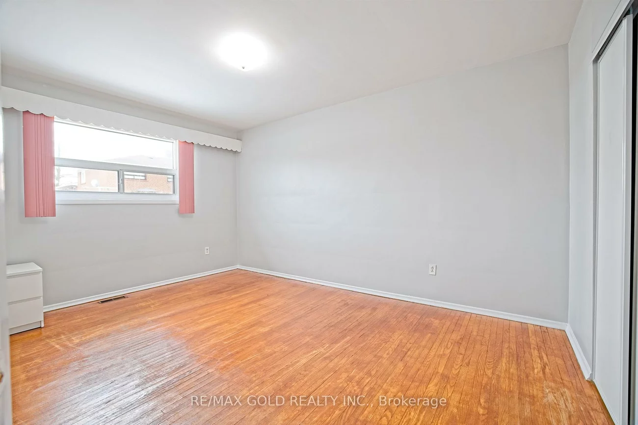 130, Duncanwoods, Humber Summit, Toronto