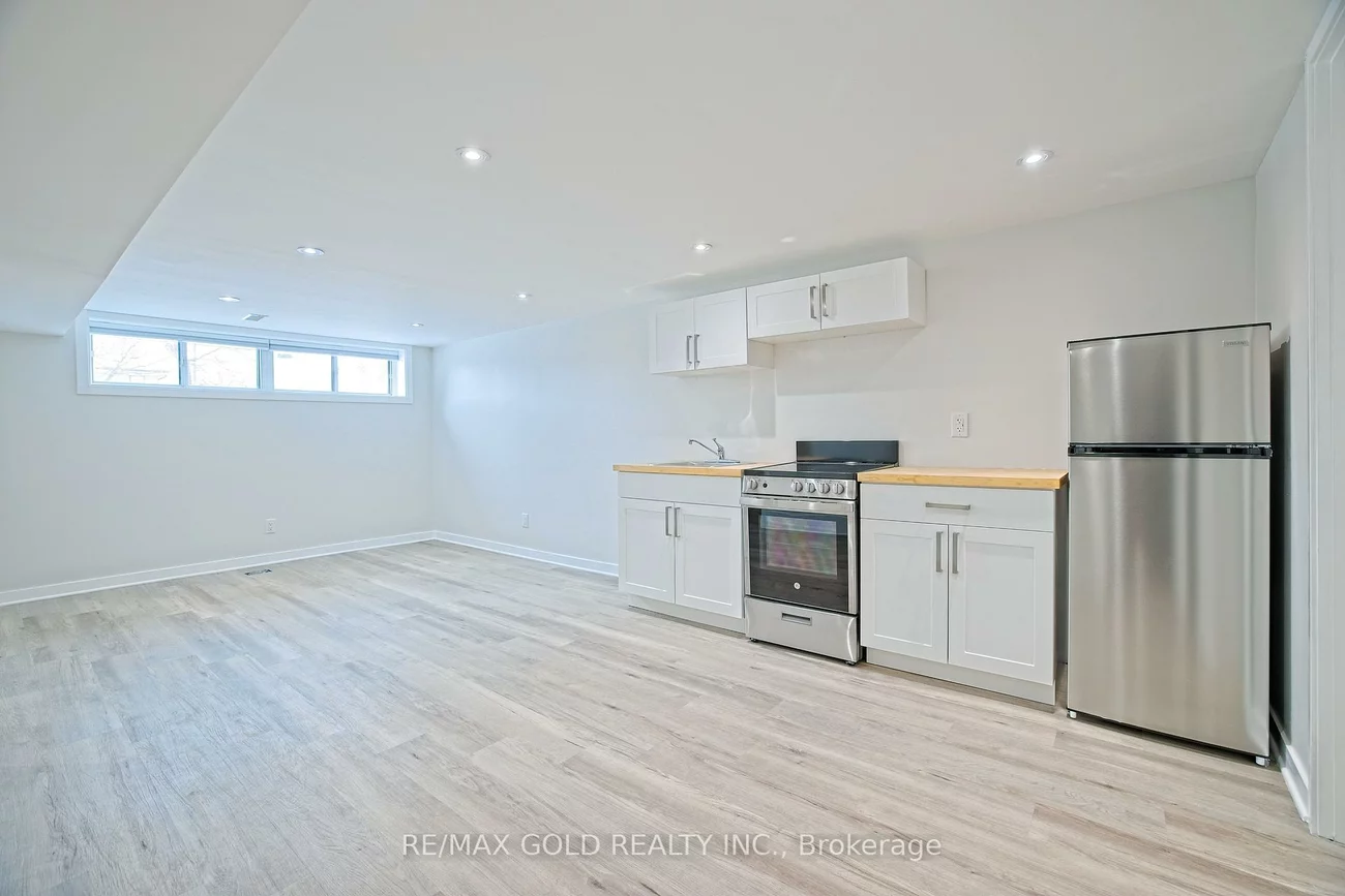 130, Duncanwoods, Humber Summit, Toronto