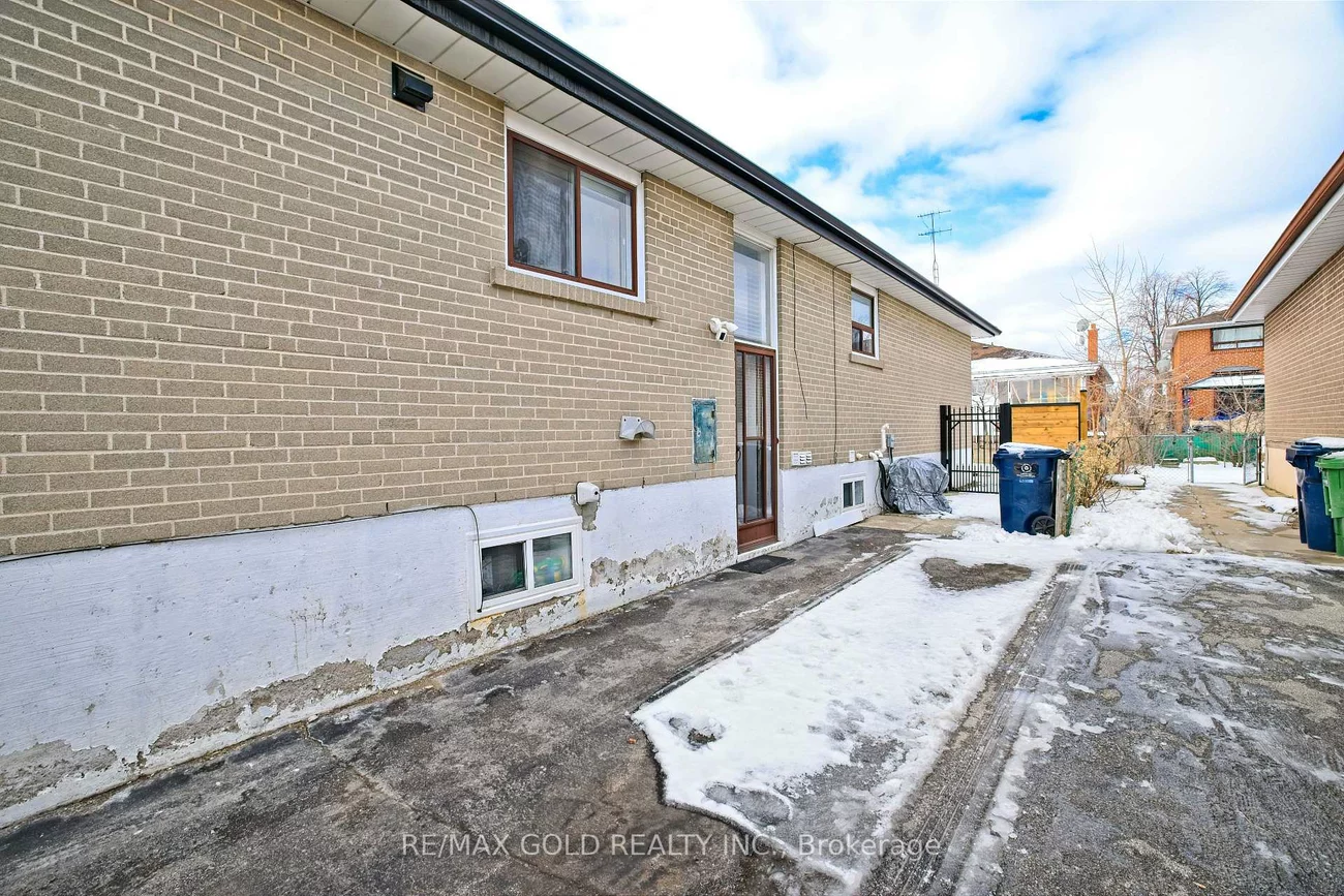 130, Duncanwoods, Humber Summit, Toronto