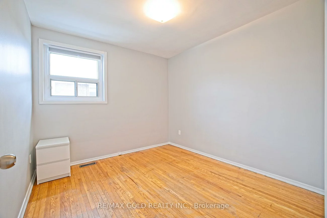 130, Duncanwoods, Humber Summit, Toronto