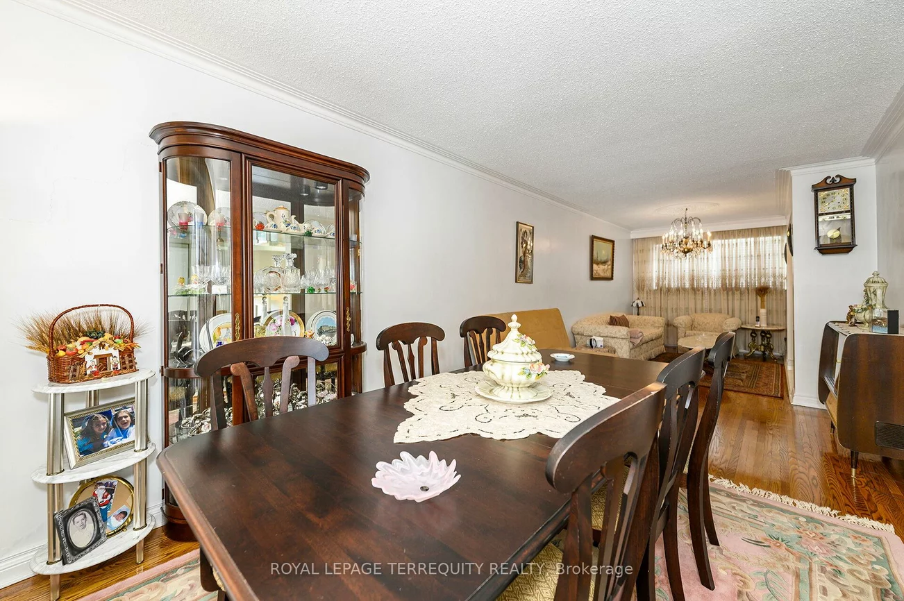 8, Sonnet, Rustic, Toronto