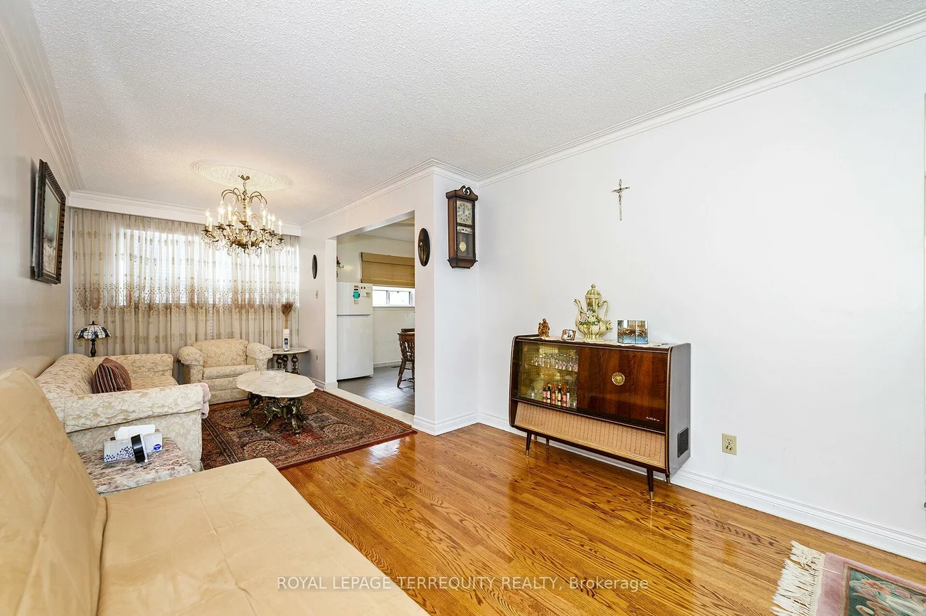 8, Sonnet, Rustic, Toronto