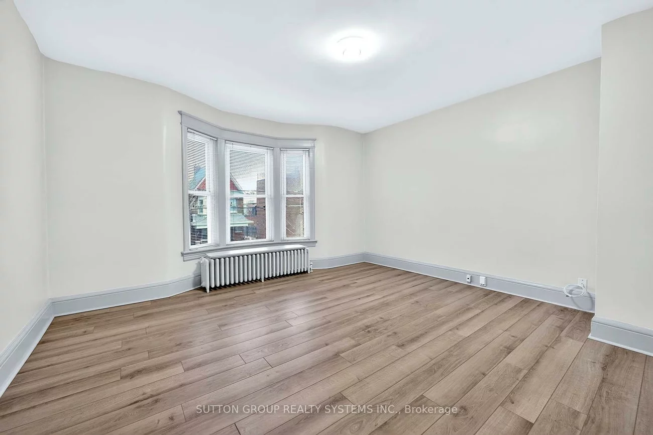 250, Christie, Annex, Toronto