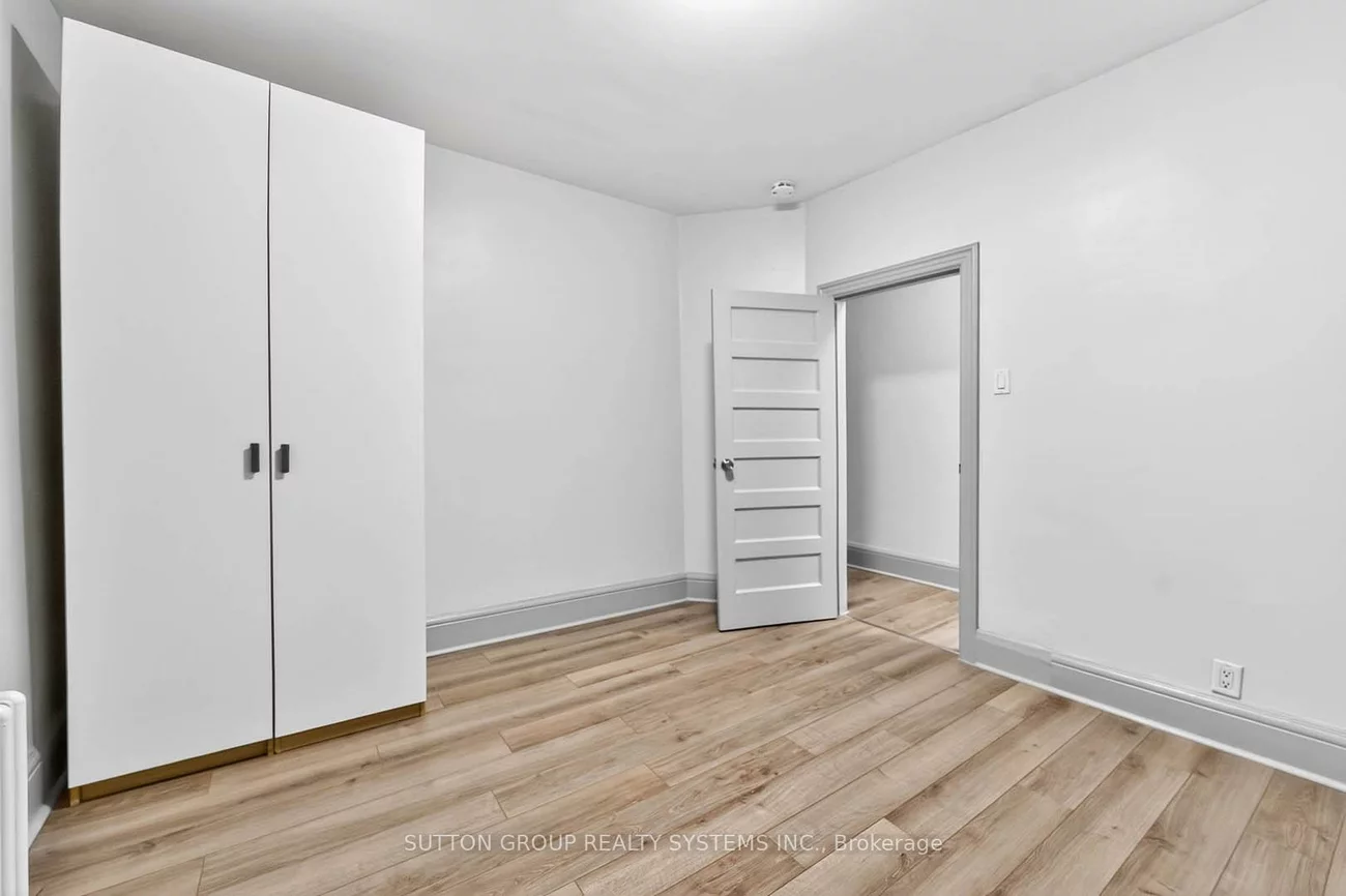 250, Christie, Annex, Toronto